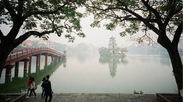 Hanoi City Tours: Choosing Between Walking, Cyclo, Motorbike and Car